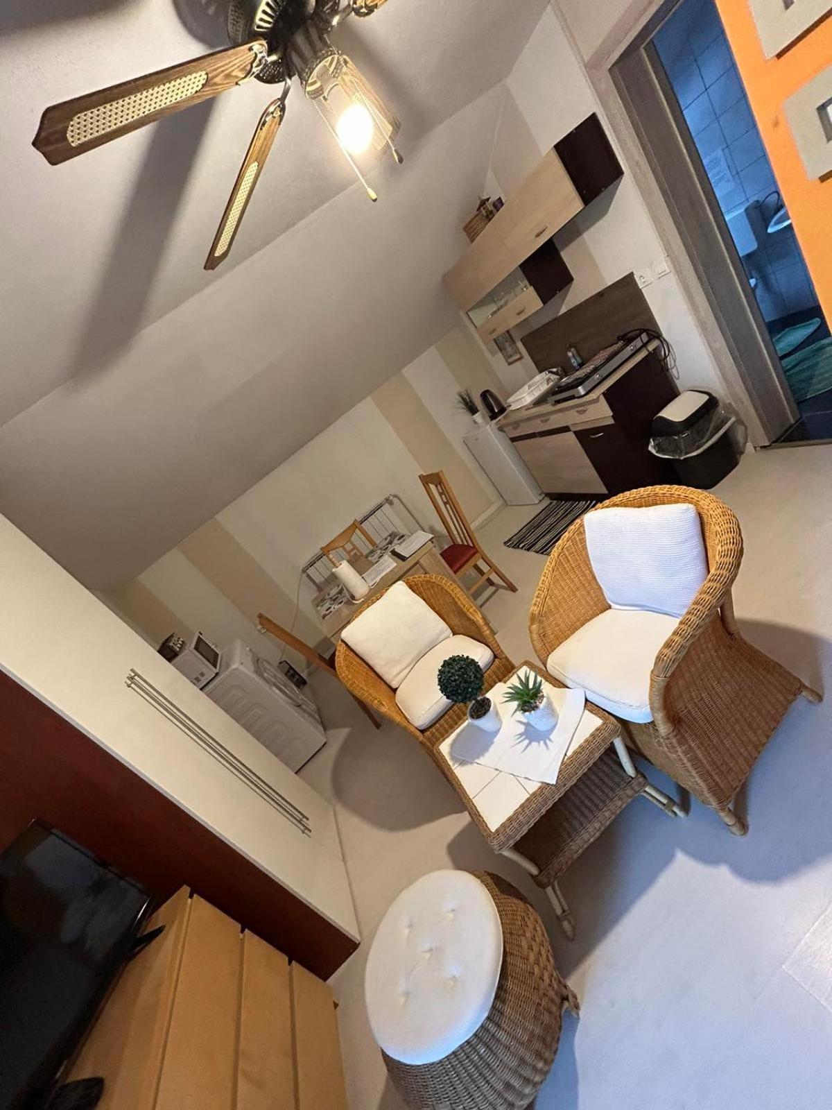 Apartments And Wellness Scavnicar Лютомер Экстерьер фото
